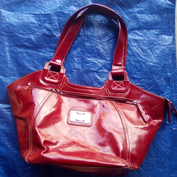 Maxx New York Red Tote Bag - Picture 1 of 9
